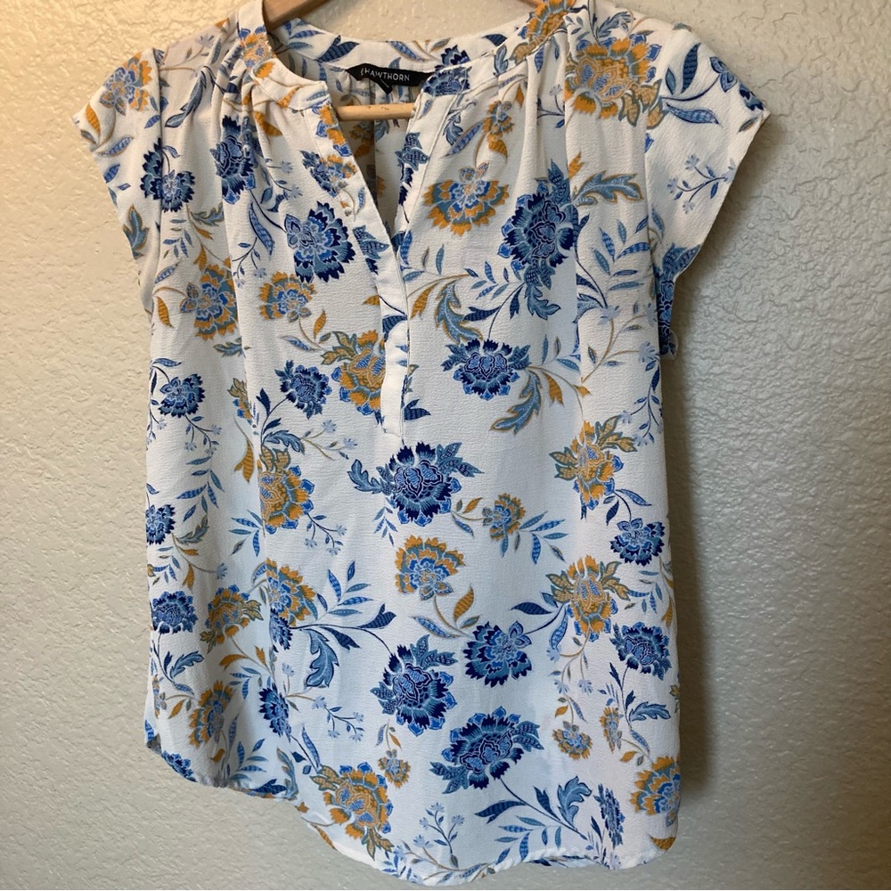 41 Hawthorn Classic Casual Blue Cream Floral Blouse Excellent Condition Size M - Picture 1 of 3